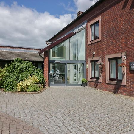 9 Eamont Park Villa Penrith Exterior photo